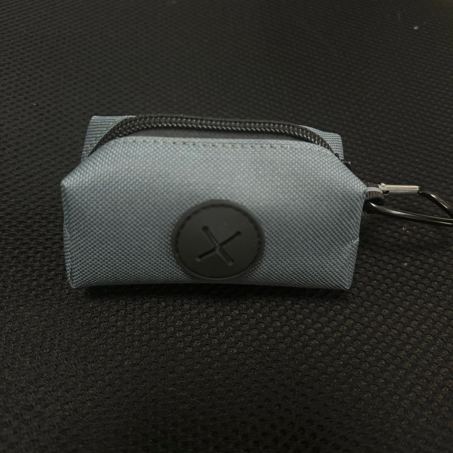 Dispenser Portátil de Sacos para Resíduos de Animais