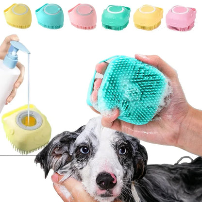 Escova para Pets com Shampoo Integrado
