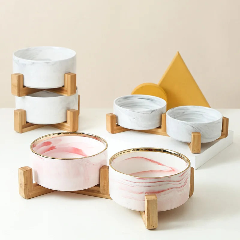 Tigela de Cerâmica com Suporte de Madeira "Tigela de Cerâmica com Suporte de Madeira"